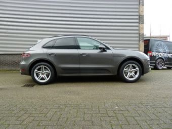 19 inch breedte set Porsche Macan Borbet XR zilver