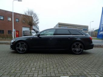 GMP DEDICATED AUDI ATOM zwart gepolijst 20 inch met winterbanden 
