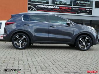 GMP WHEELS PAKY ZWART GEPOLIJST IN 18 INCH GEMONTEERD ONDER EEN KIA SPORTAGE 