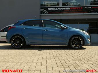 MONACO VELGEN MIRABEAU 18 INCH ZWART GEPOLIJST GEMONTEERD ONDER EEN HYUNDAI 130